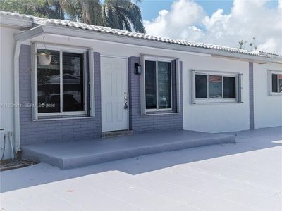 220 SE 1st St, Dania Beach, FL, 33004