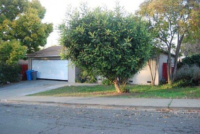 1st image of 216 Doyle Dr