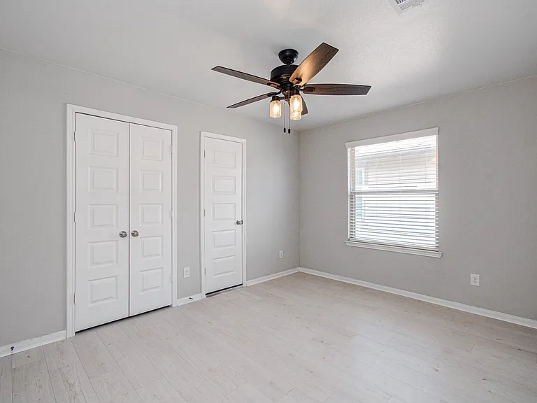 3014 Roberta Sue Dr — Photo 37