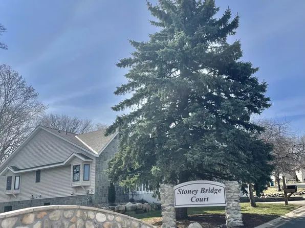5125 Stoney Bridge Ct, Minnetonka, MN 55345