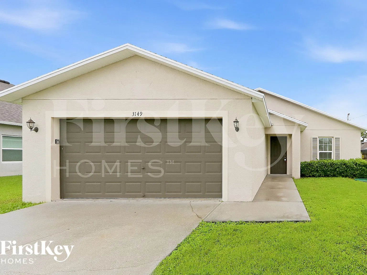 3 bed, 2.0 bath, 1597 sqft, $2,450 — Photo 2