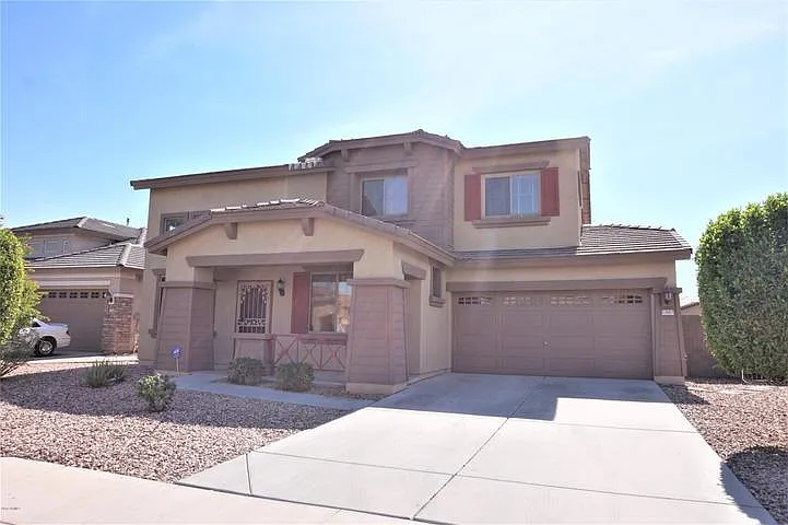 5 bed, 2773 sqft, $2,500 — Photo 1
