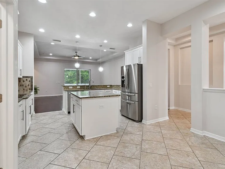 27806 Autumn Breeze Cir — Photo 13
