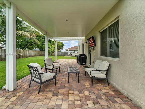 5th image of 1730 NW 21st St