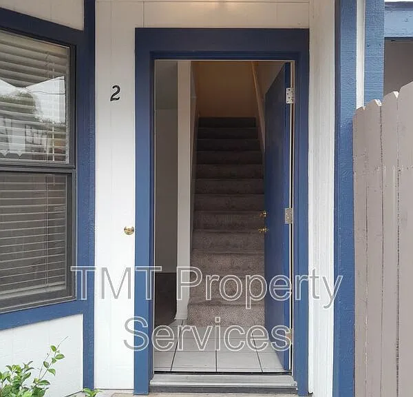172 W Price St #2 — Photo 2