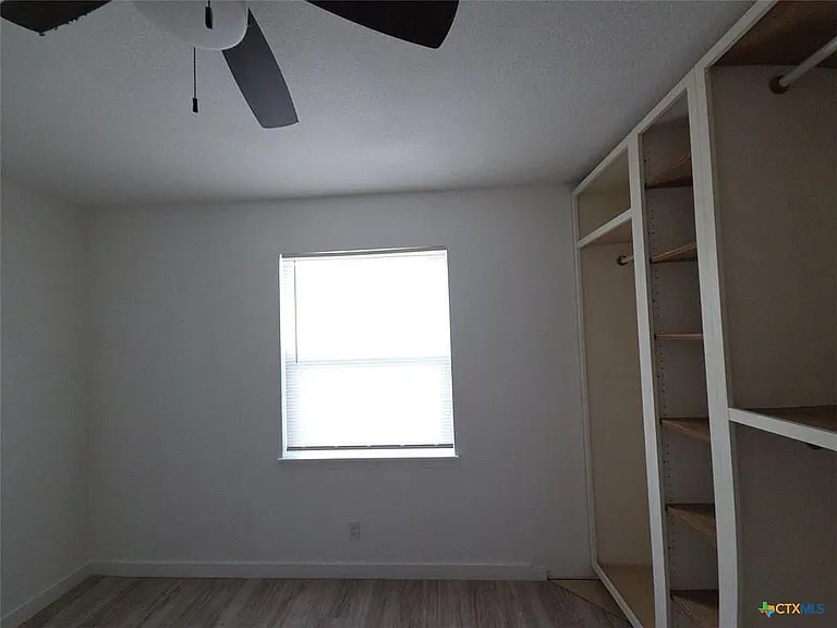 1315 Estes Dr — Photo 11