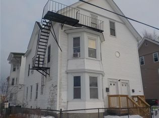 453 Pond St, Woonsocket, RI 02895