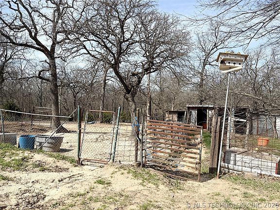 5th image of 10447 Meridian Rd