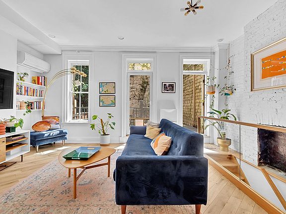 2nd image of 361 6th Ave APT 1