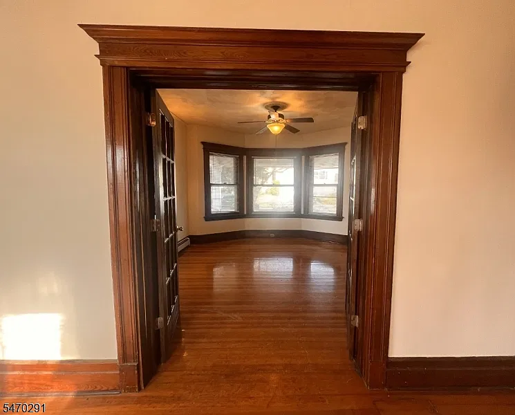 2 bed, 1.0 bath, $2,700 — Photo 4