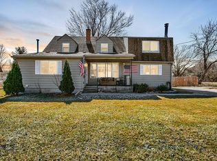 25920 S River Rd, Harrison Township, MI 48045