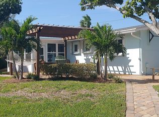 101 Deleon Rd, Cocoa Beach, FL 32931