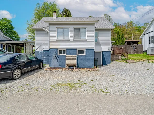 135 Elrico St, Slickville, PA 15684