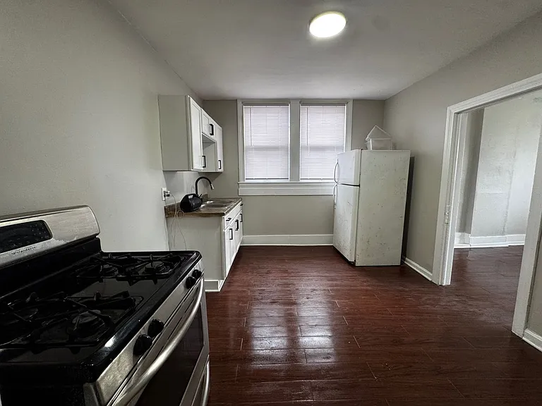 395 E 152 ST — Photo 29