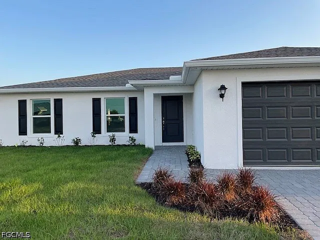 4 bed, 2.0 bath, 1650 sqft, $2,100 — Photo 2