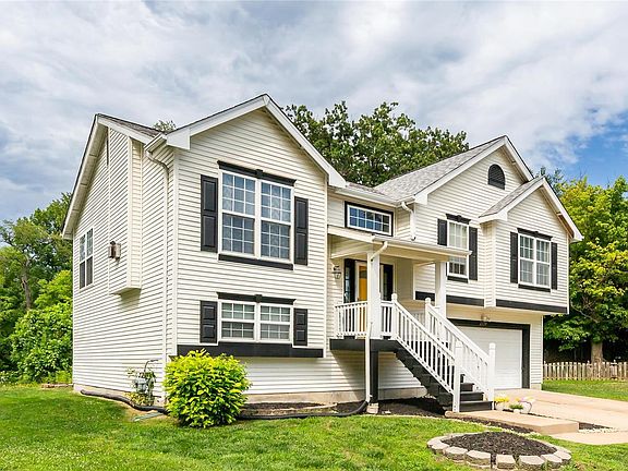 3rd image of 2739 Midland Crossing Ct