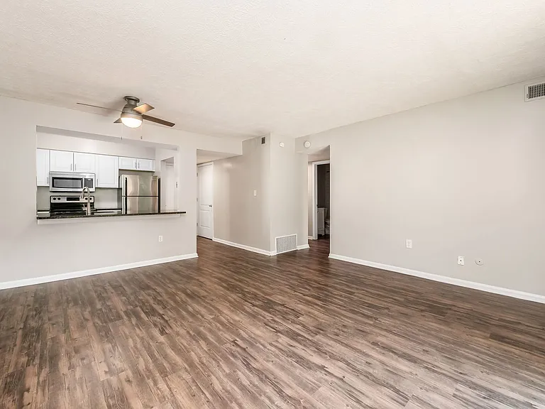 Grandview Passage — Photo 8