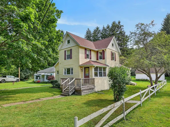 34 Barney St, Andover, NY 14806