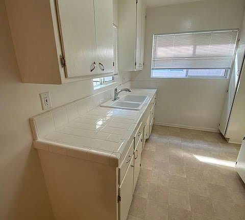 5th image of 442 E Santa Anita Ave APT F
