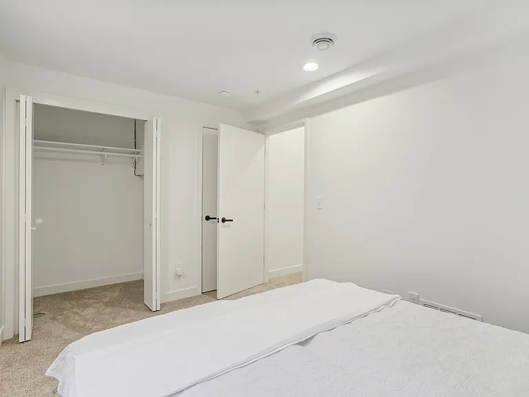 The Hollander Row Homes — Photo 14