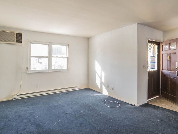 3rd image of 406 Saracino Dr