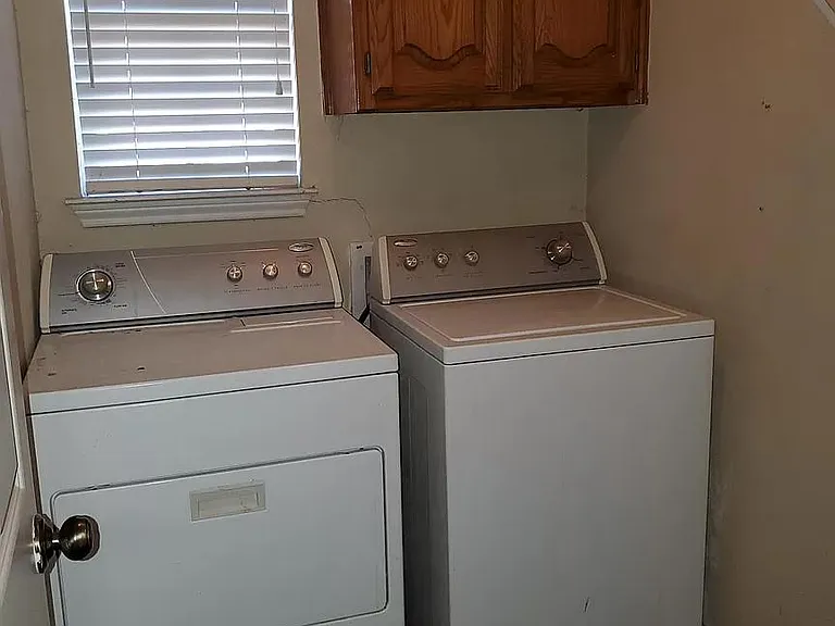 3300 Ashington Ln — Photo 17