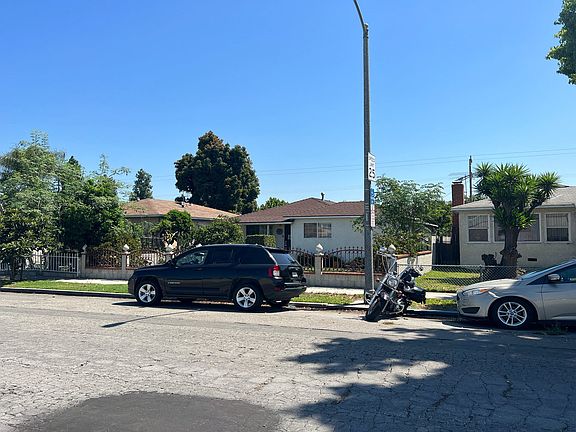 4th image of 2514 Adriatic Ave