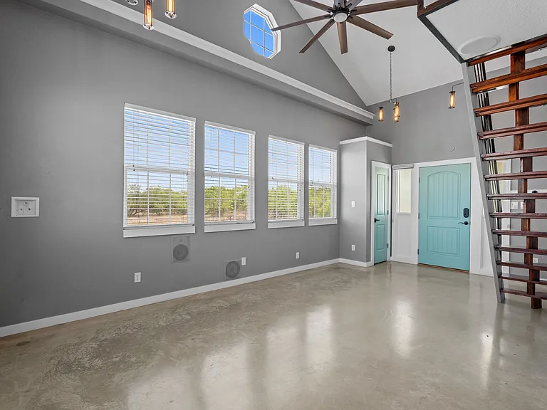 286 Castin Ln — Photo 21