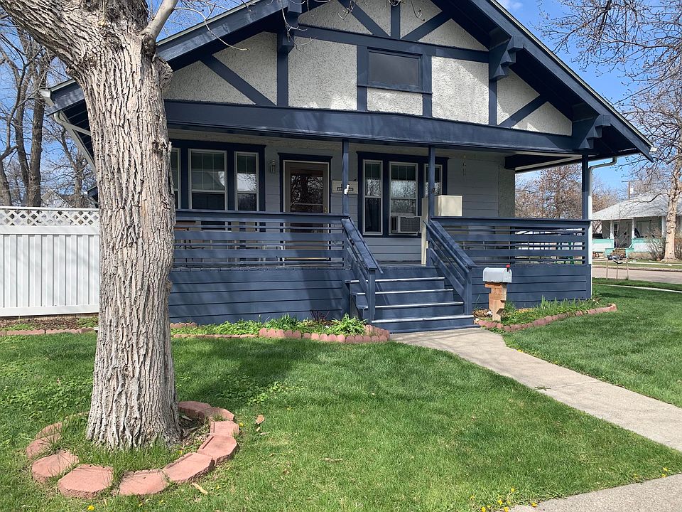 1st image of 725 4th Ave S