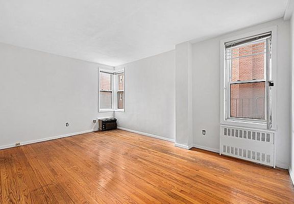 4th image of 36 Hamilton Ave APT 2R