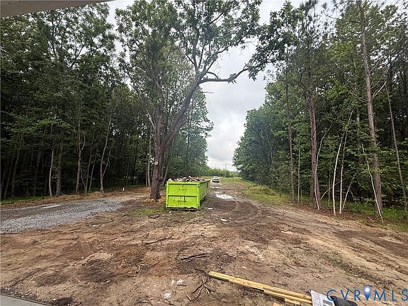 3rd image of 20545 Braxton Rd