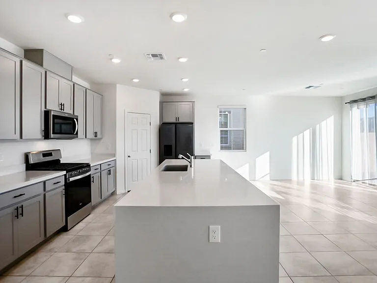 3151 Segesta Ave — Photo 9