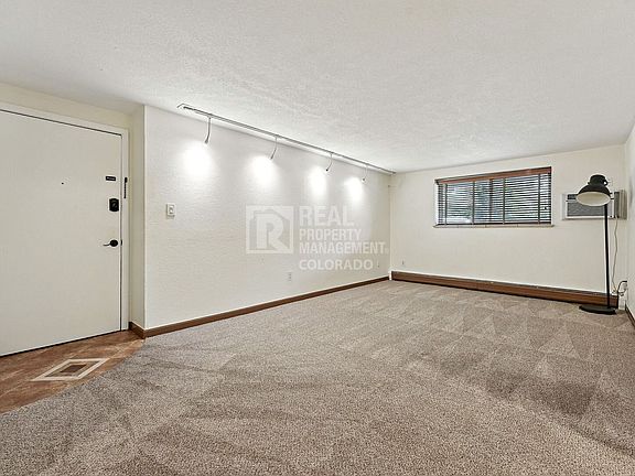 5th image of 1045 N Clarkson St APT 102