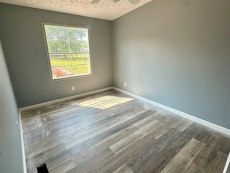 4108 Bonfield Rd — Photo 14
