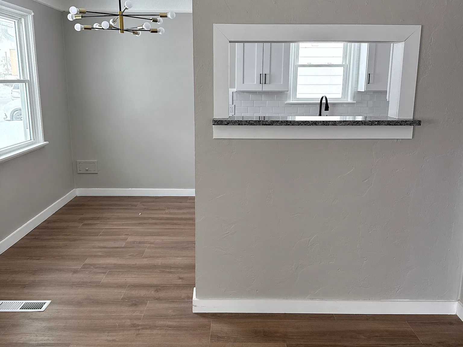 3 bed, 975 sqft, $1,700 — Photo 4