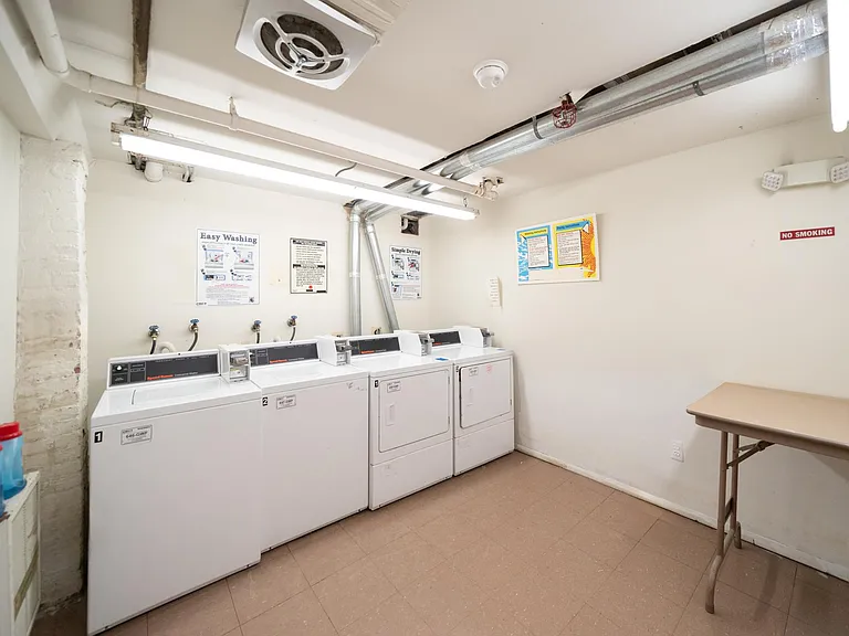 228 Bloomfield St #9 — Photo 11