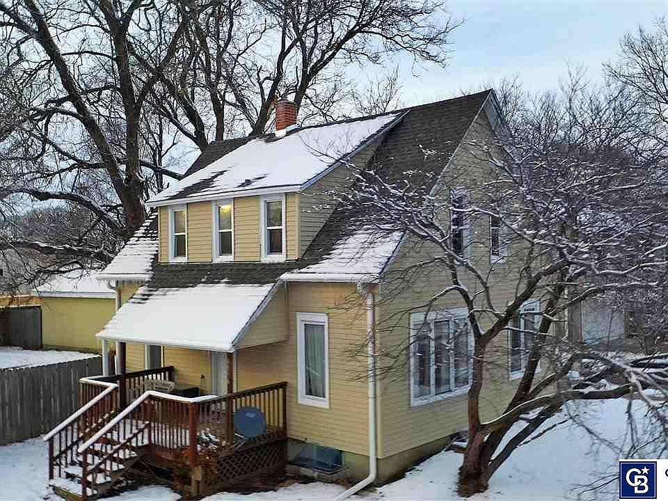 1st image of 4856 Pioneers Blvd