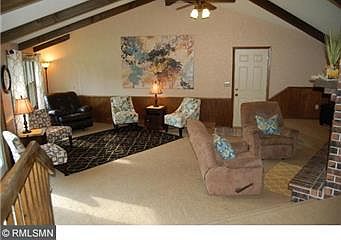 Huge main floor family room!