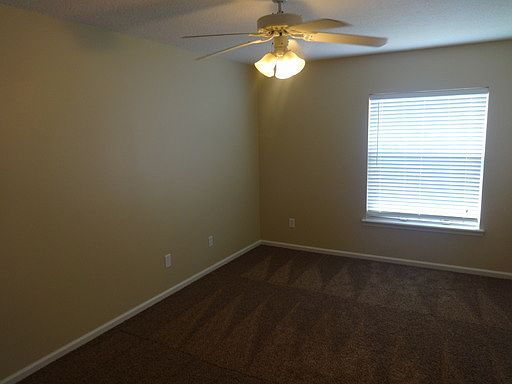 3rd image of 3926 Pebble Brooke Cir