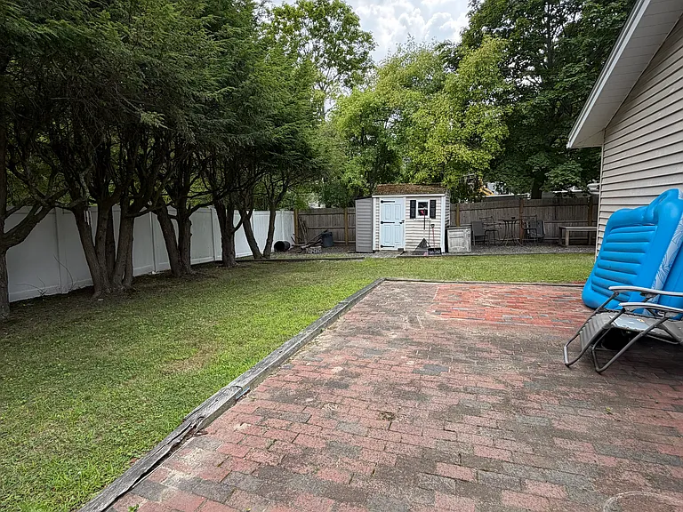 5 Louis Rd — Photo 11