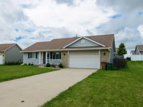 408 Tailfeather Ct NW, Bondurant, IA 50035