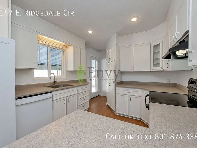 1147 E Ridgedale Cir — Photo 16