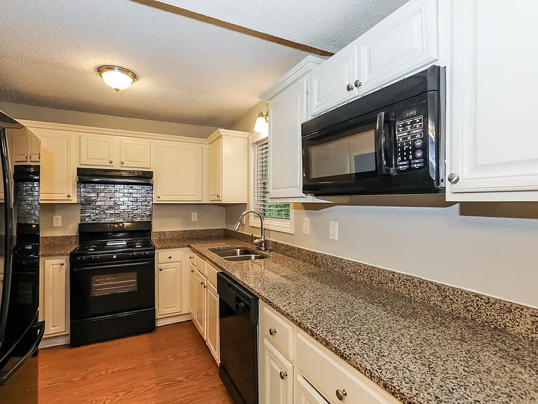 11081 Knotty Pine Pl — Photo 6