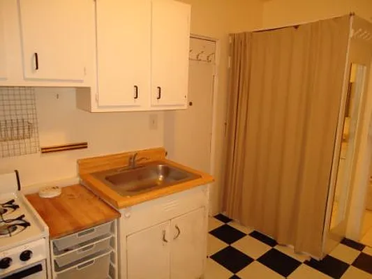 Rented by Village Living Realty | media 12