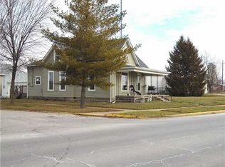 518 W 3rd St, Rushville, IN