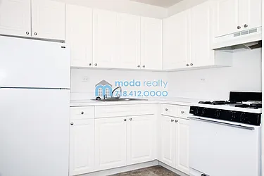Rented by Moda Realty