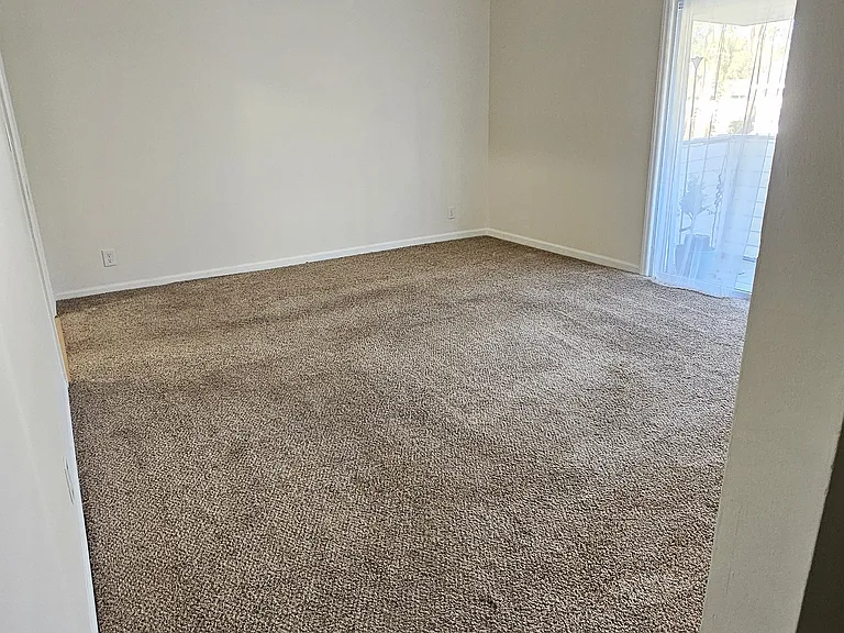209 Cedar St #E2 — Photo 2