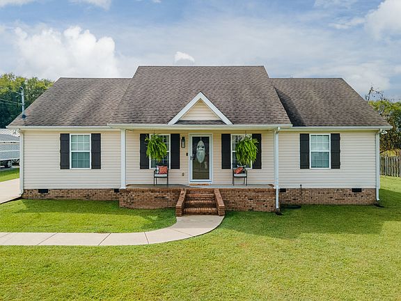 4th image of 300 Daytona Dr