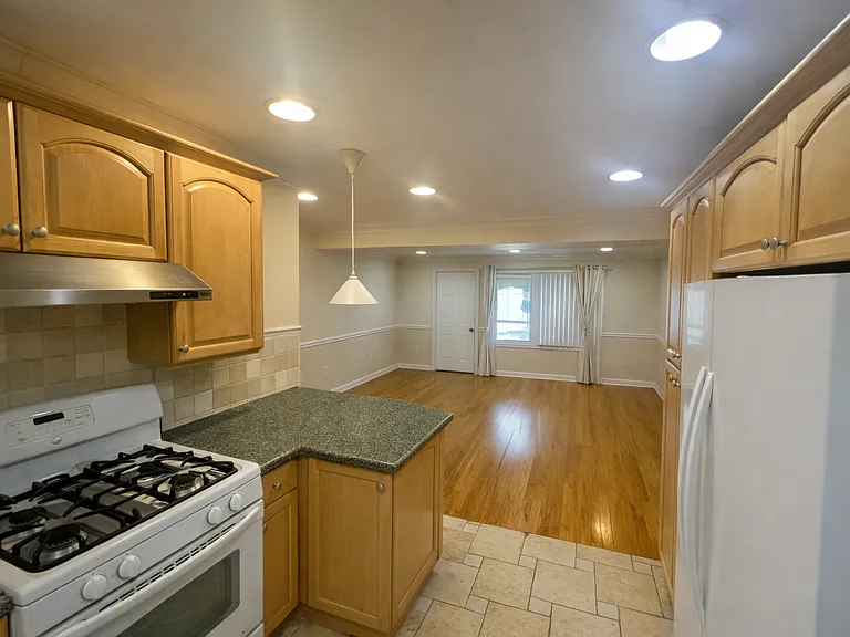 7 Willowbrook Ct — Photo 3