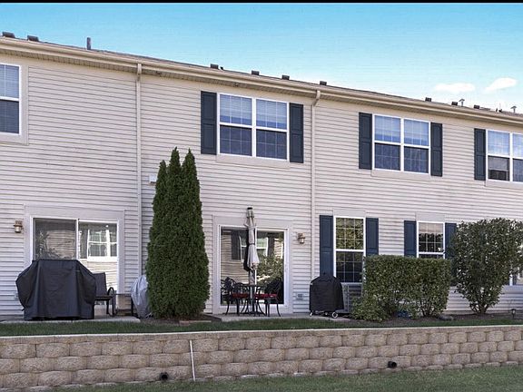 4th image of 452 S Jade Ln #452